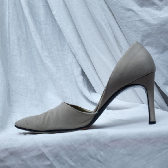 Vintage YSL Silk Beige Heels - Picture 7 of 7